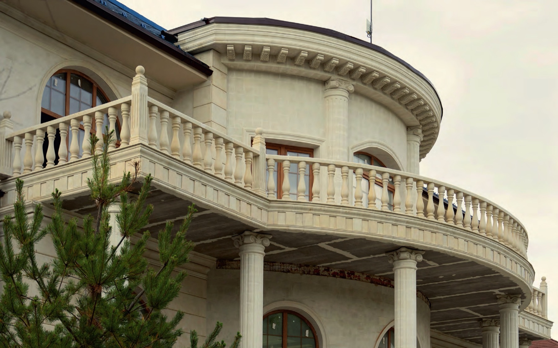 Полукруглая терраса